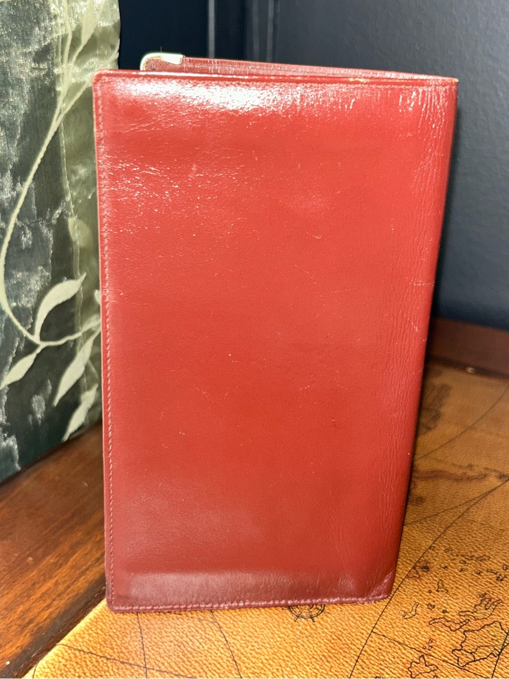 Vintage Cartier Bordeaux Burgundy Leather Long Wallet with Gold Corners -EUC- - Picture 6 of 16